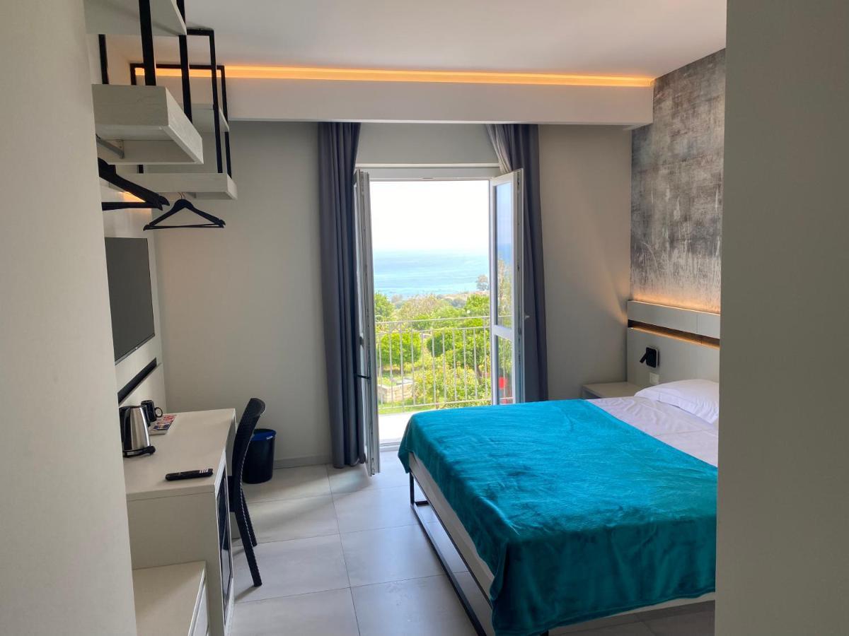 Aether Suites Tropea - Free Private Parking Exteriör bild