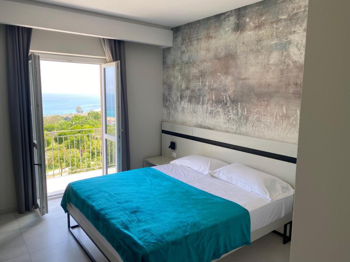Aether Suites Tropea - Free Private Parking Exteriör bild