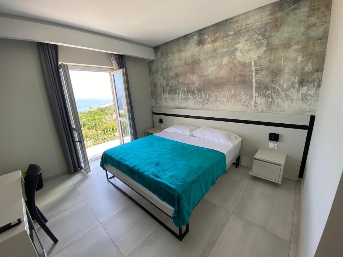 Aether Suites Tropea - Free Private Parking Exteriör bild