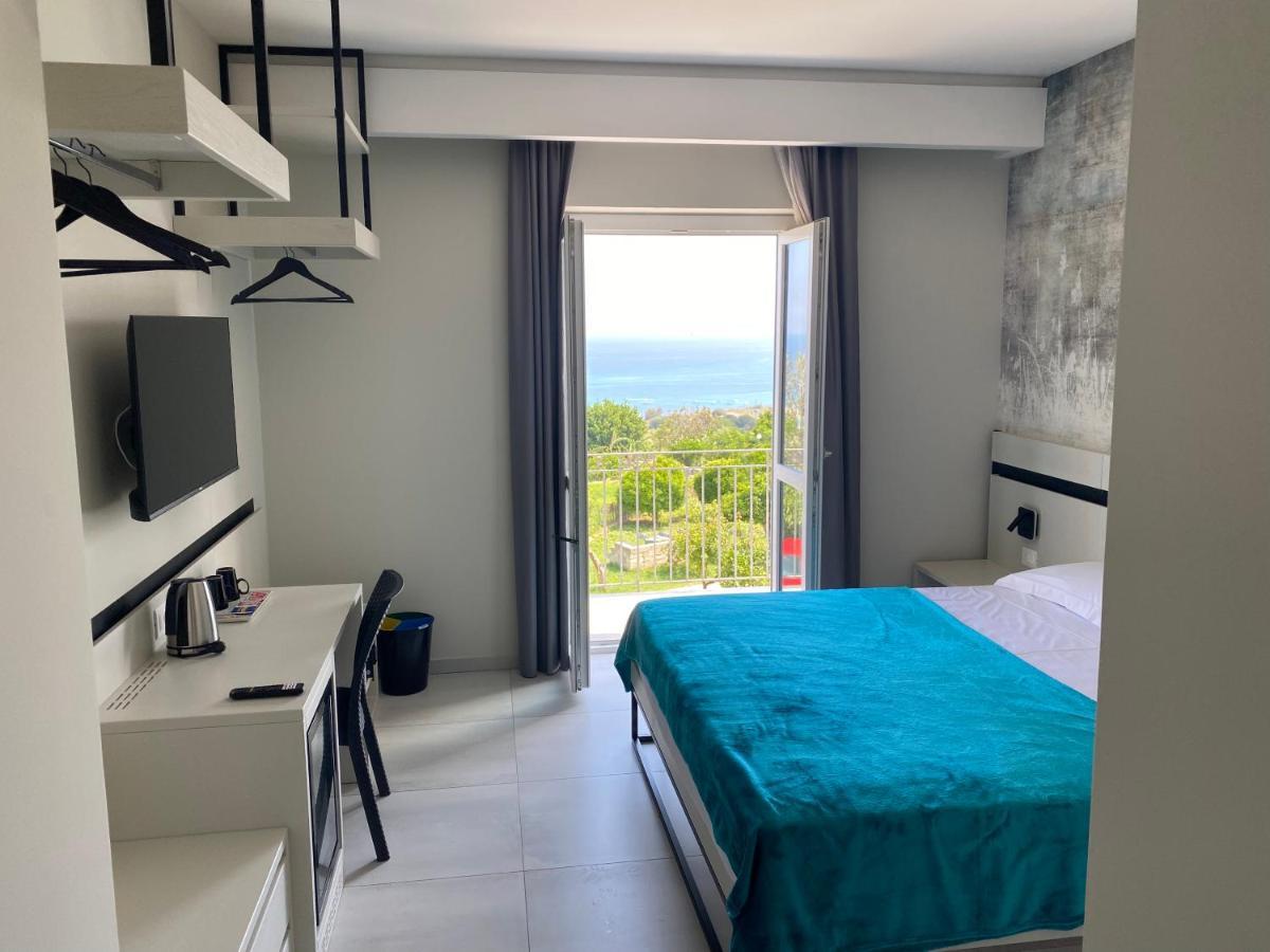 Aether Suites Tropea - Free Private Parking Exteriör bild