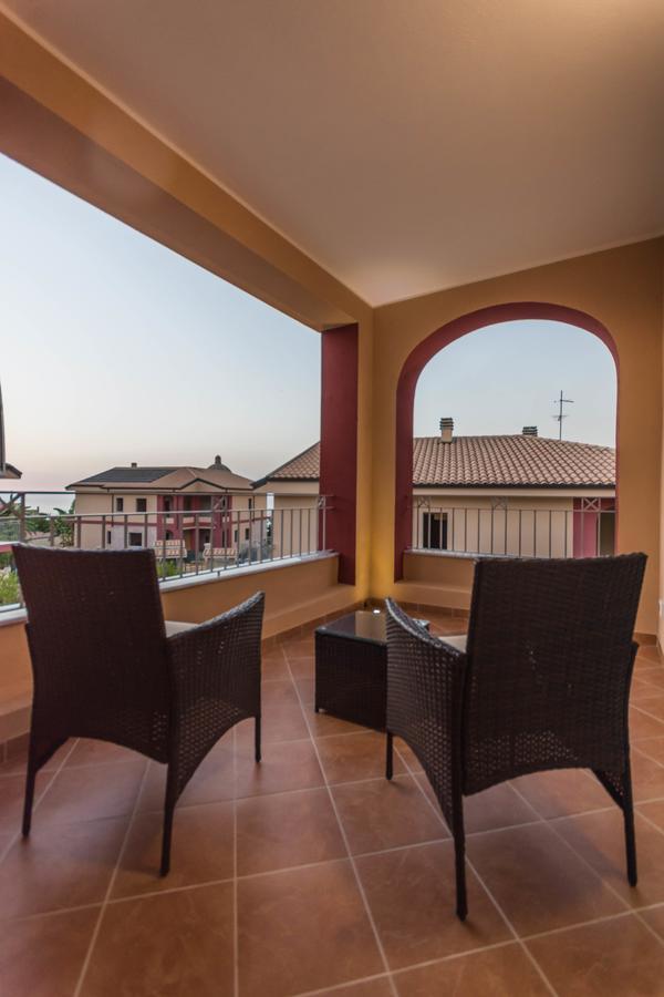 Aether Suites Tropea - Free Private Parking Exteriör bild